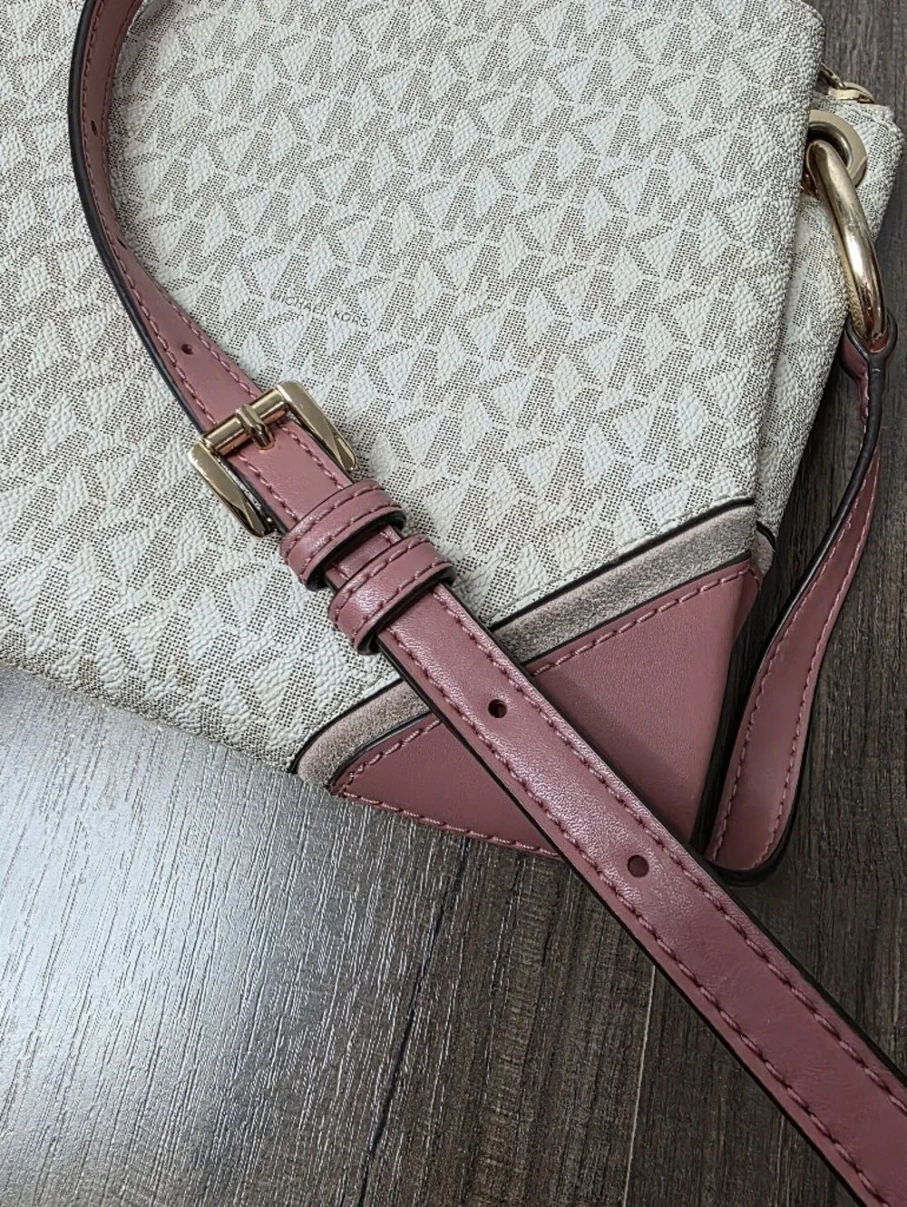 Michael Kors Nicole Triple Compartment Crossbody Bag Vanilla Pink Soft Girl Chic